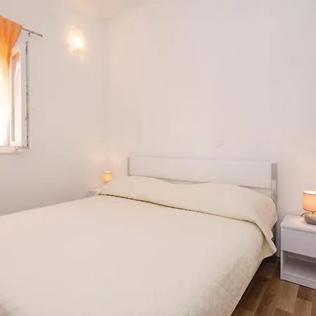 Lovely In Blizna Donja With Kitchen * Mitlo