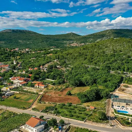 Lovely In Blizna Donja With Kitchen Διαμέρισμα